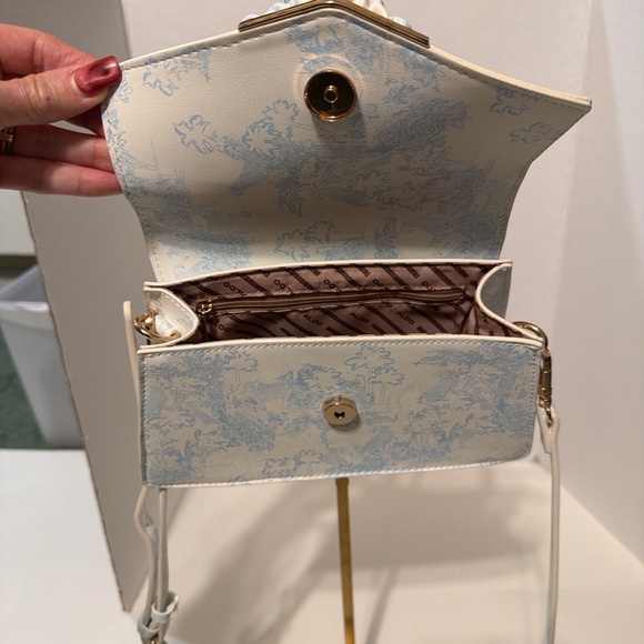 Aldo Elegant White & Light Blue jungle animal Crossbody Bag with scrunch handle - Picture 7 of 10